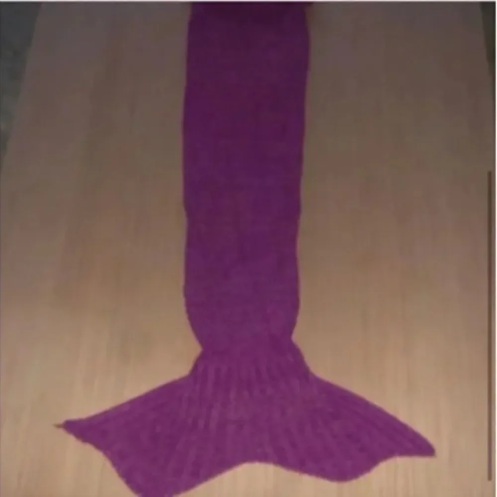 Home Knit Magenta Mermaid Blanket